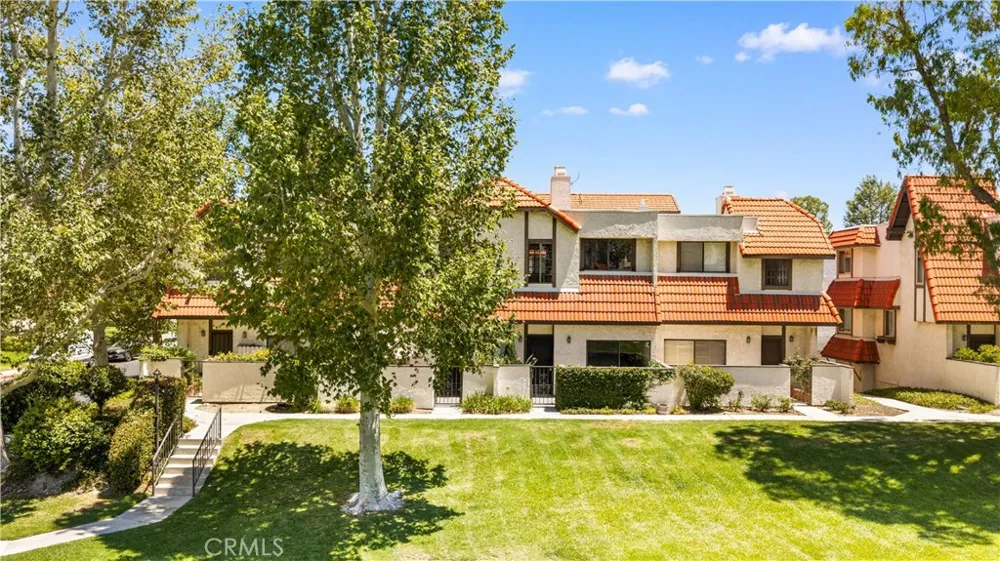 27640 Nugget Drive #3 Canyon Country, CA 91387