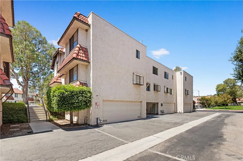 27640 Nugget Drive #3 Canyon Country, CA 91387
