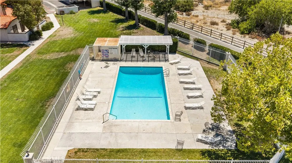 27640 Nugget Drive #3 Canyon Country, CA 91387
