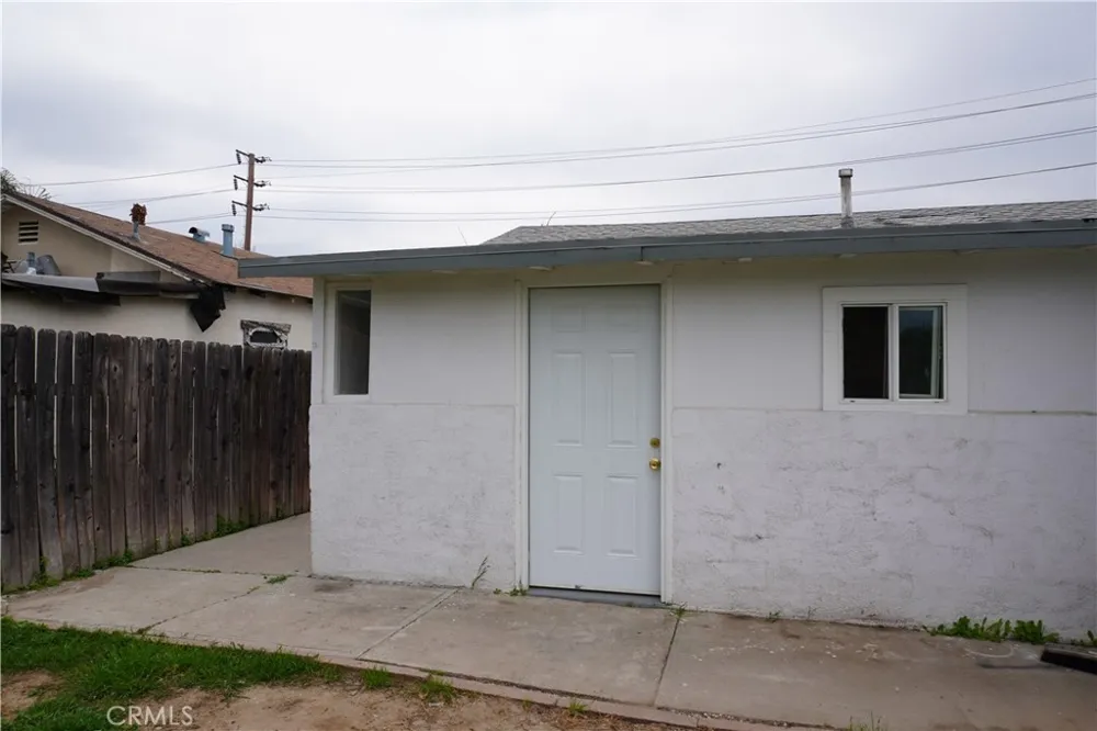 845 Olive Street W #2 Colton, CA 92324