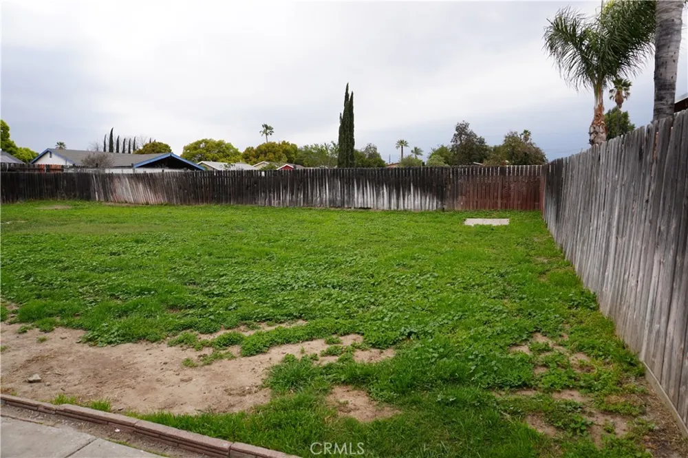 845 Olive Street W #2 Colton, CA 92324