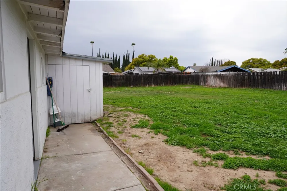 845 Olive Street W #2 Colton, CA 92324