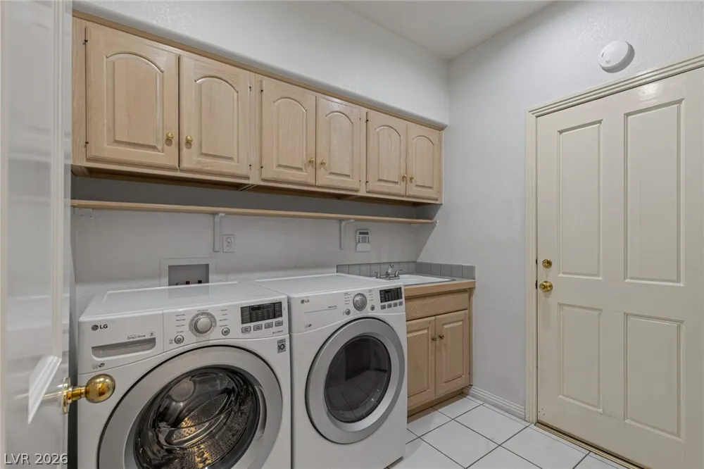 8325 Turtle Creek Circle Las Vegas, NV 89113