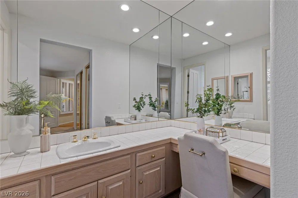 8325 Turtle Creek Circle Las Vegas, NV 89113