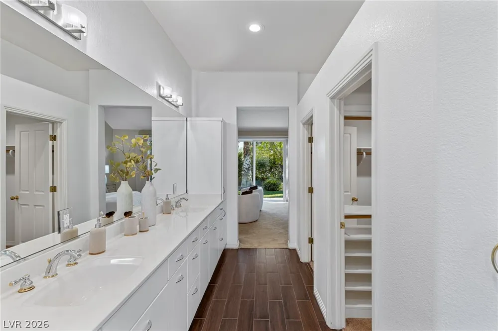 8325 Turtle Creek Circle Las Vegas, NV 89113