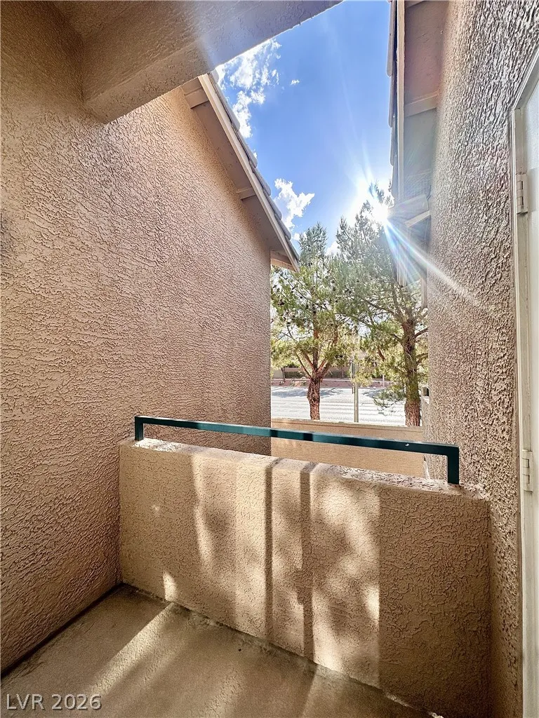 2053 Turquoise Ridge Street #202 Las Vegas, NV 89117