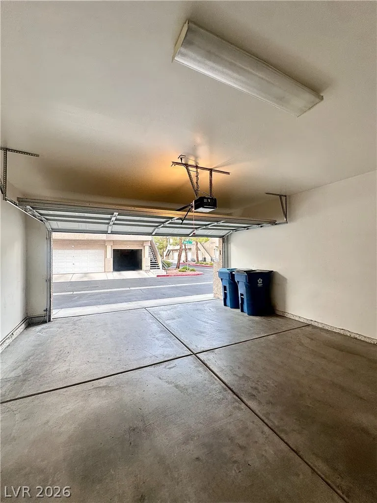2053 Turquoise Ridge Street #202 Las Vegas, NV 89117