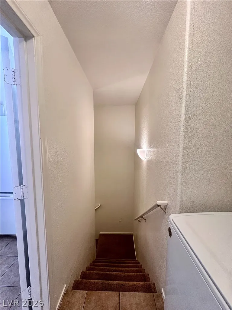 2053 Turquoise Ridge Street #202 Las Vegas, NV 89117