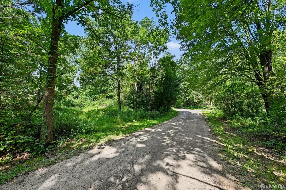 3195 E Pillar Drive Webster Township, MI 48189