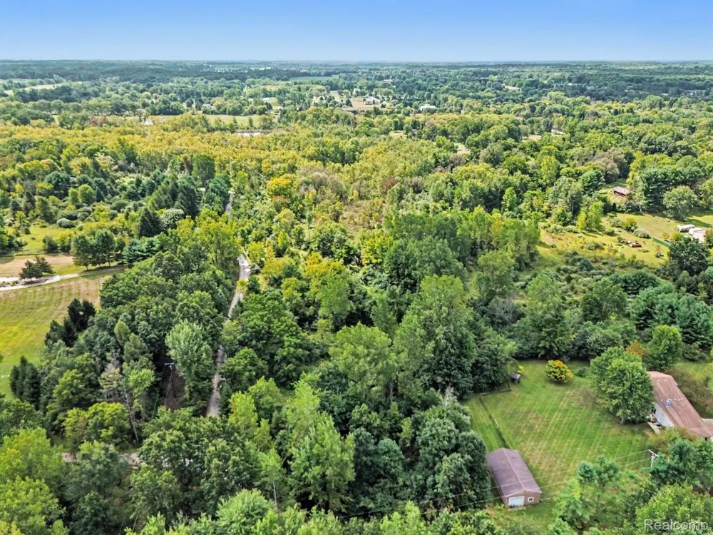 3195 E Pillar Drive Webster Township, MI 48189