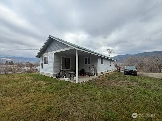 1822 Juniper Oroville, WA 98844