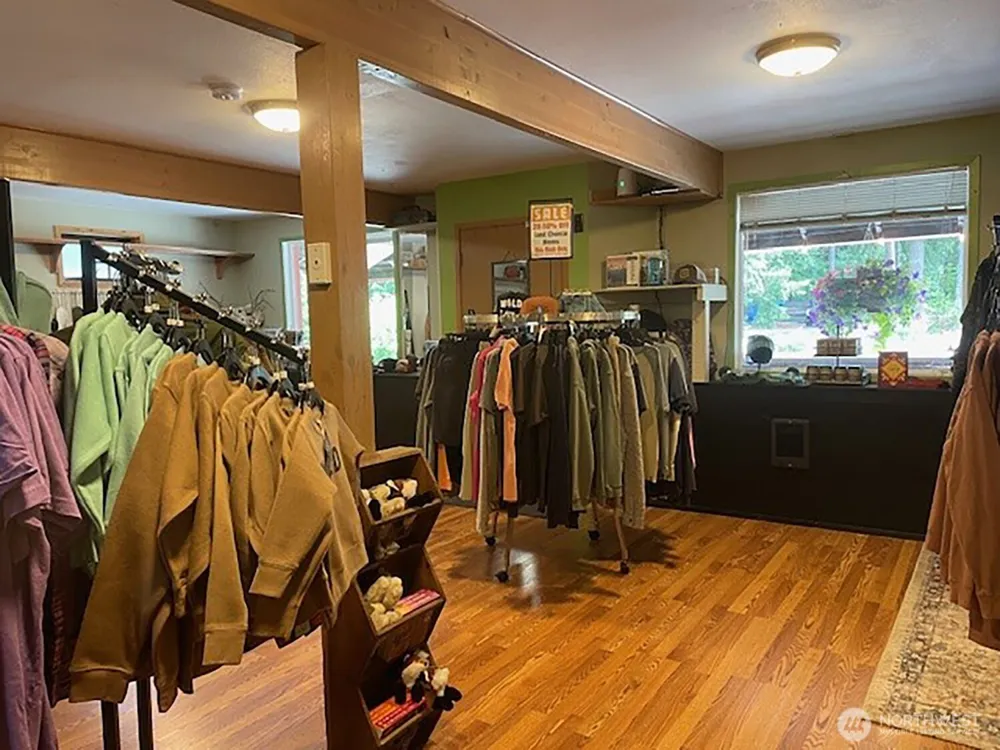 58410 State Route 410 E Greenwater, WA 98022