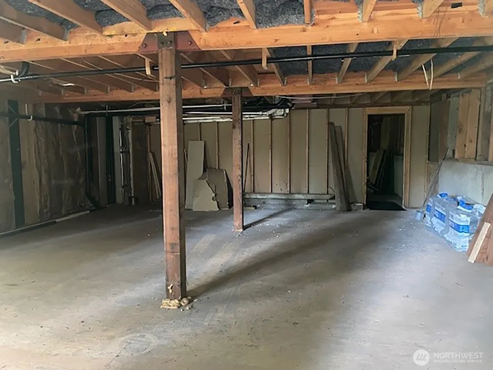 58410 State Route 410 E Greenwater, WA 98022