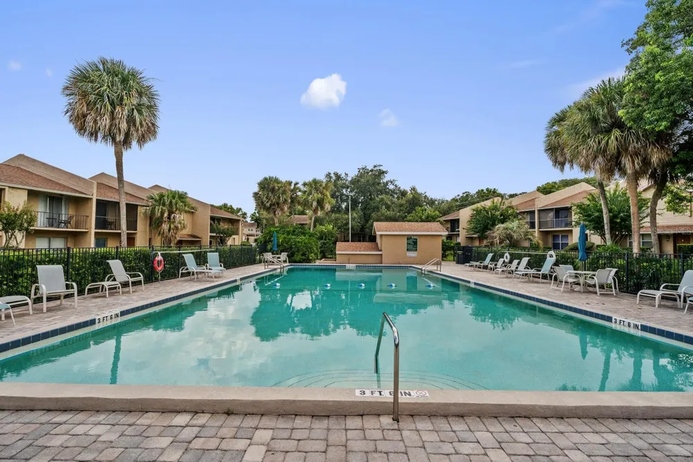 856 PARK LAKE CIRCLE #51 Maitland, FL 32751