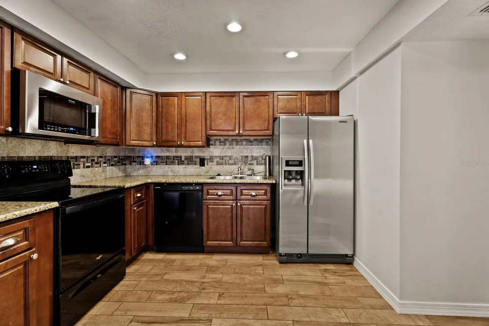 856 PARK LAKE CIRCLE #51 Maitland, FL 32751