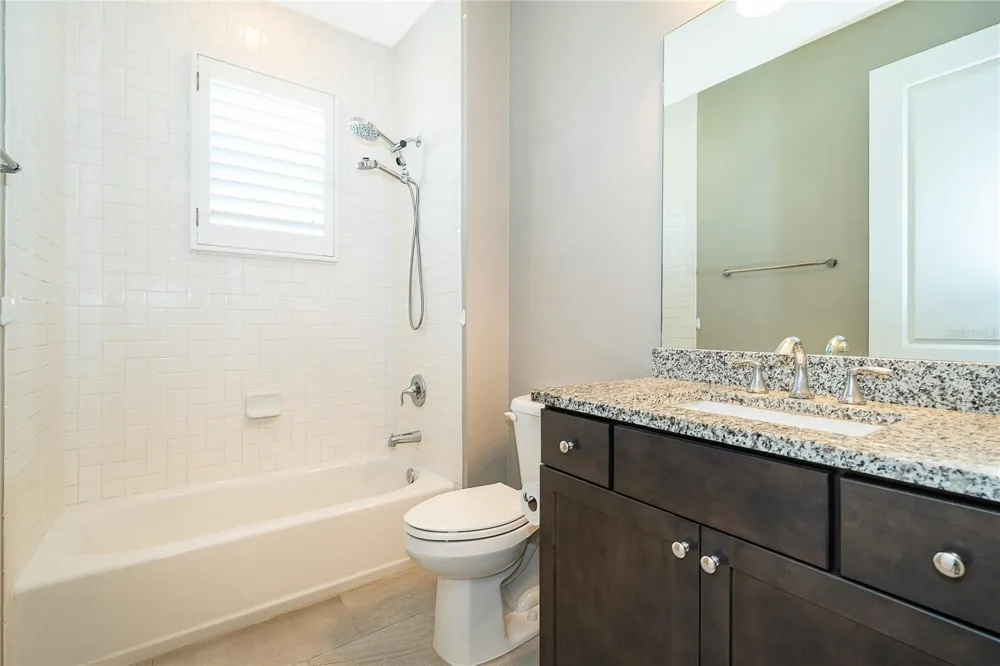1309 HAYTON AVENUE Deland, FL 32724
