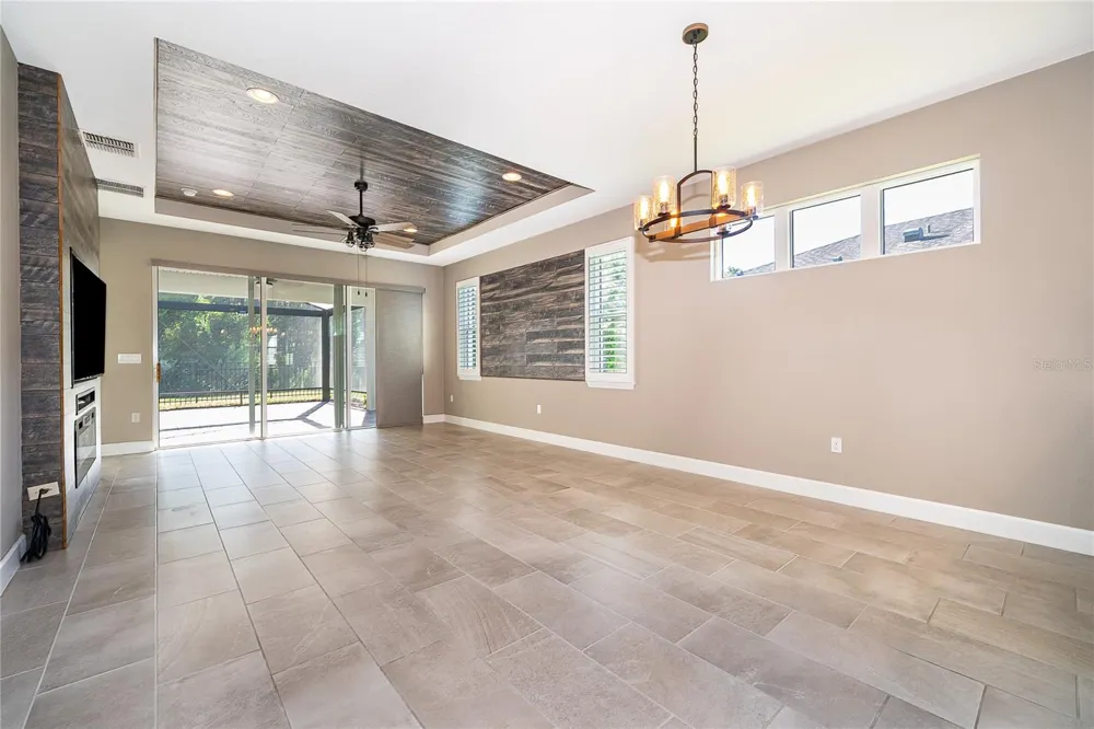 1309 HAYTON AVENUE Deland, FL 32724