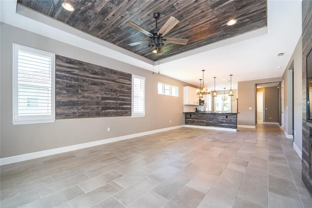 1309 HAYTON AVENUE Deland, FL 32724