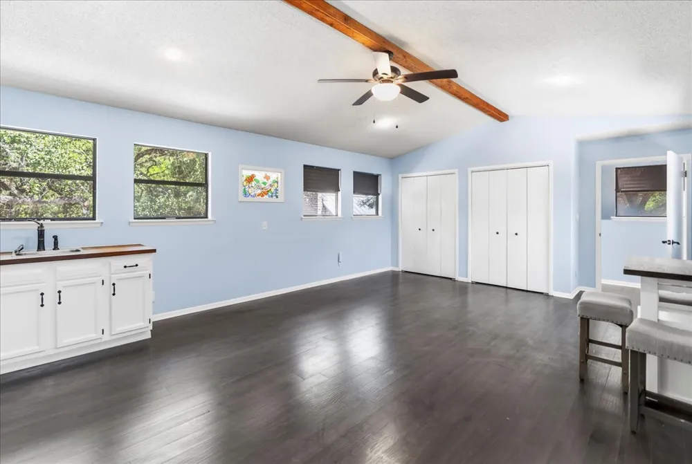 2500 Rolling Oaks San Marcos, TX 78666
