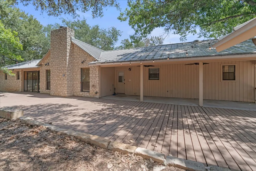 2500 Rolling Oaks San Marcos, TX 78666