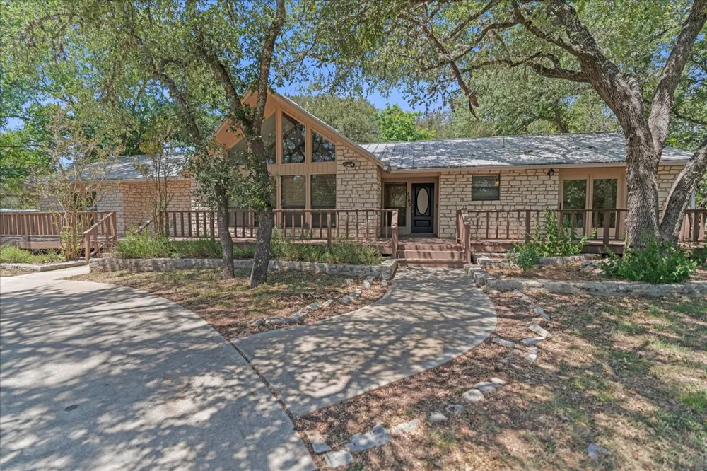 2500 Rolling Oaks San Marcos, TX 78666