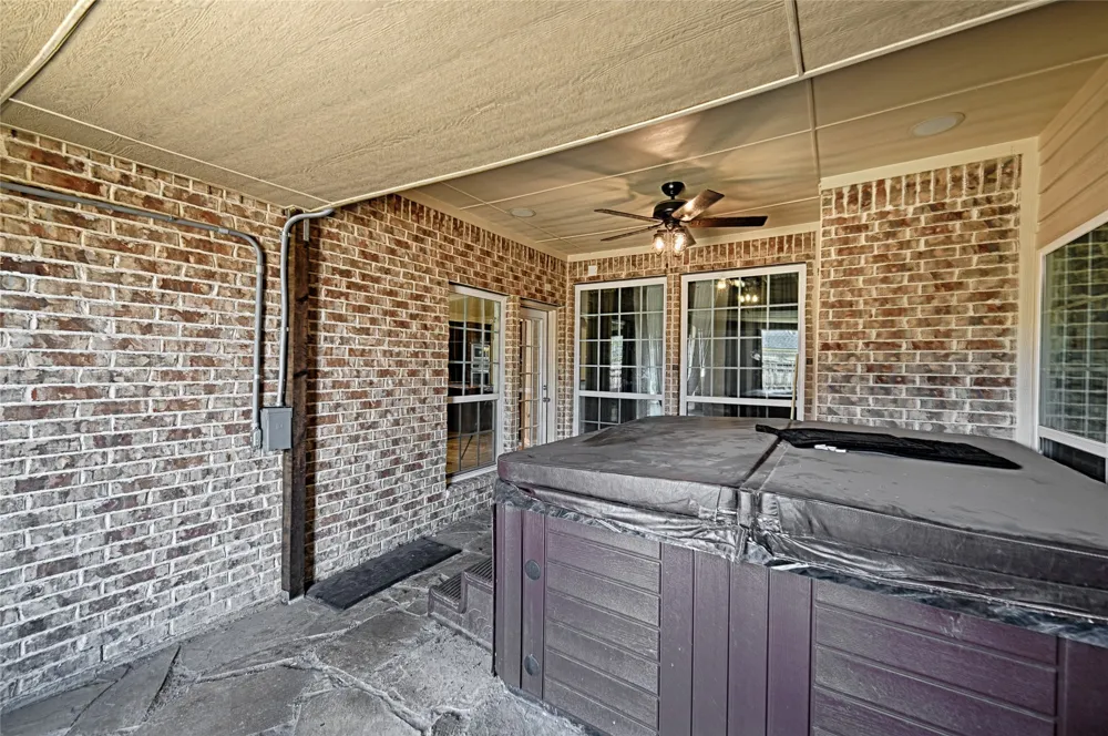 1837 Lakeview Drive DeSoto, TX 75115