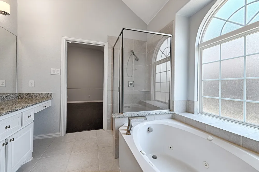 1837 Lakeview Drive DeSoto, TX 75115