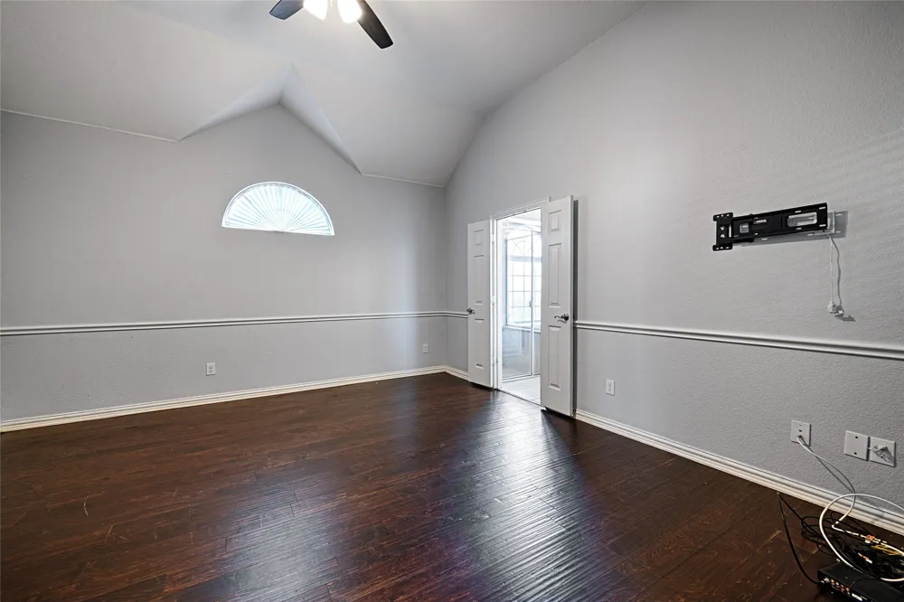 1837 Lakeview Drive DeSoto, TX 75115