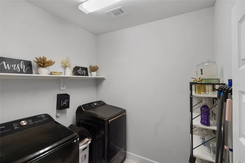 1033 Parkfield Road Royse City, TX 75189