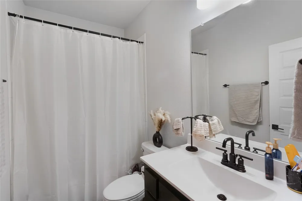 1033 Parkfield Road Royse City, TX 75189