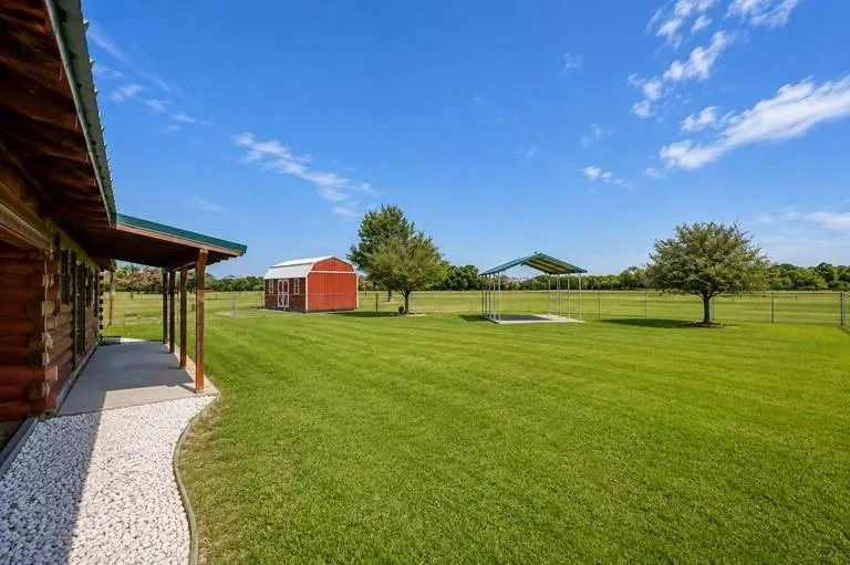 130 Raleigh Circle Trinity, TX 75862