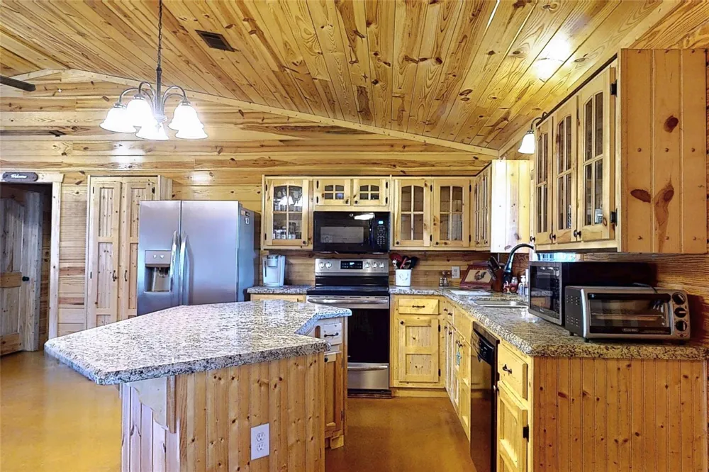 130 Raleigh Circle Trinity, TX 75862