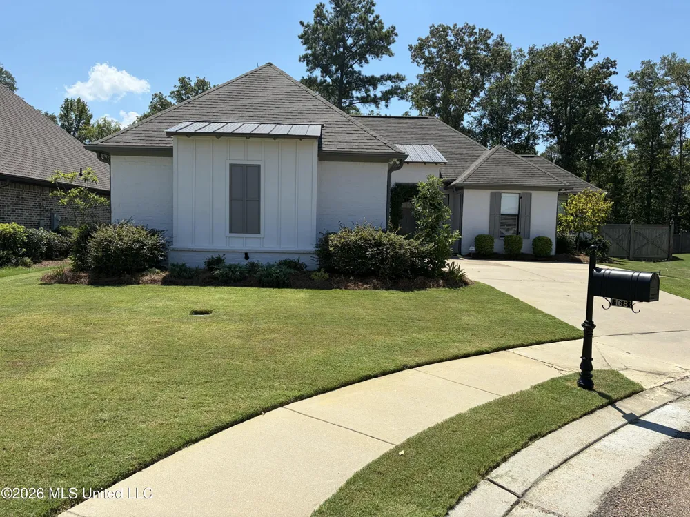 168 Grace Drive Flowood, MS 39232