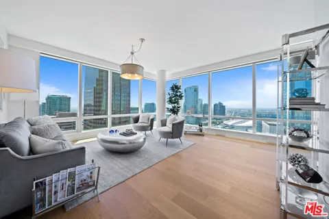 877 Francisco Street #2609