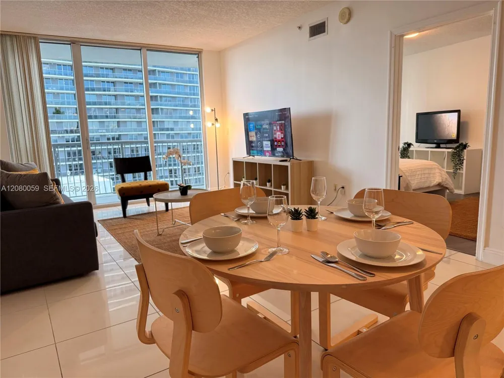 1750 Bayshore Dr #4305 Miami, FL 33132