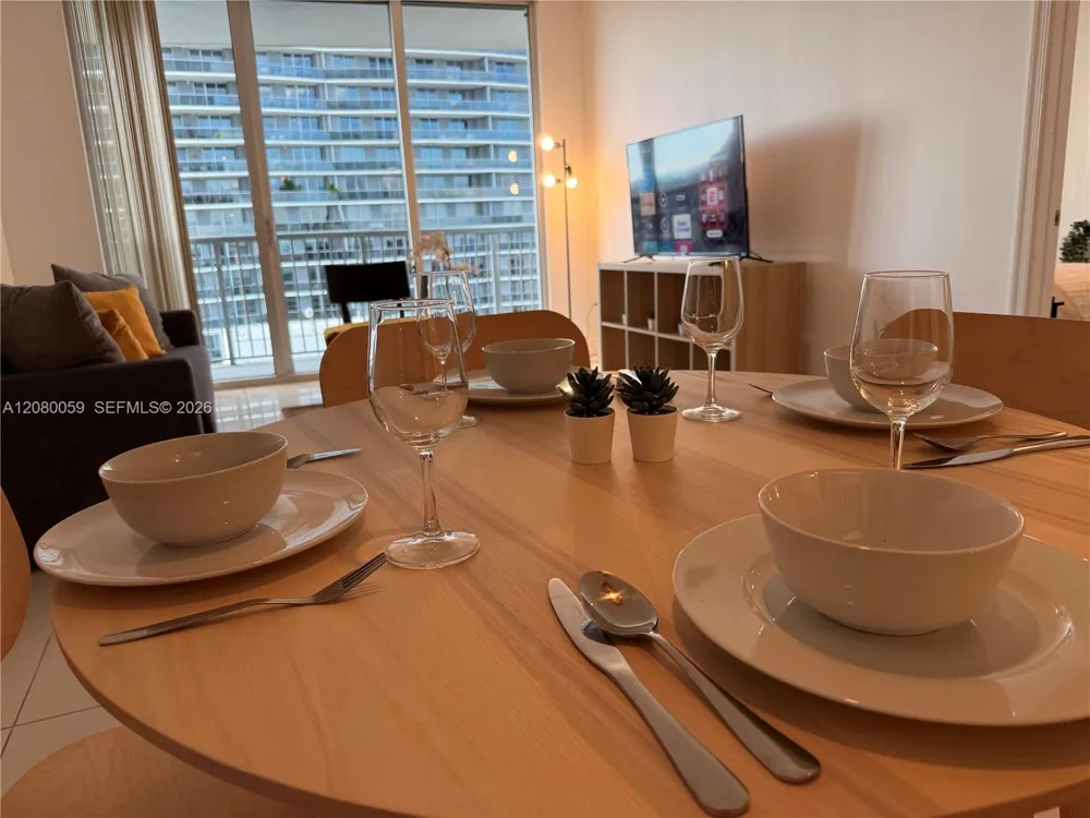 1750 Bayshore Dr #4305 Miami, FL 33132