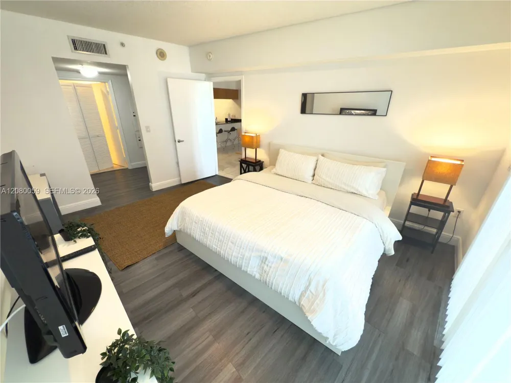 1750 Bayshore Dr #4305 Miami, FL 33132