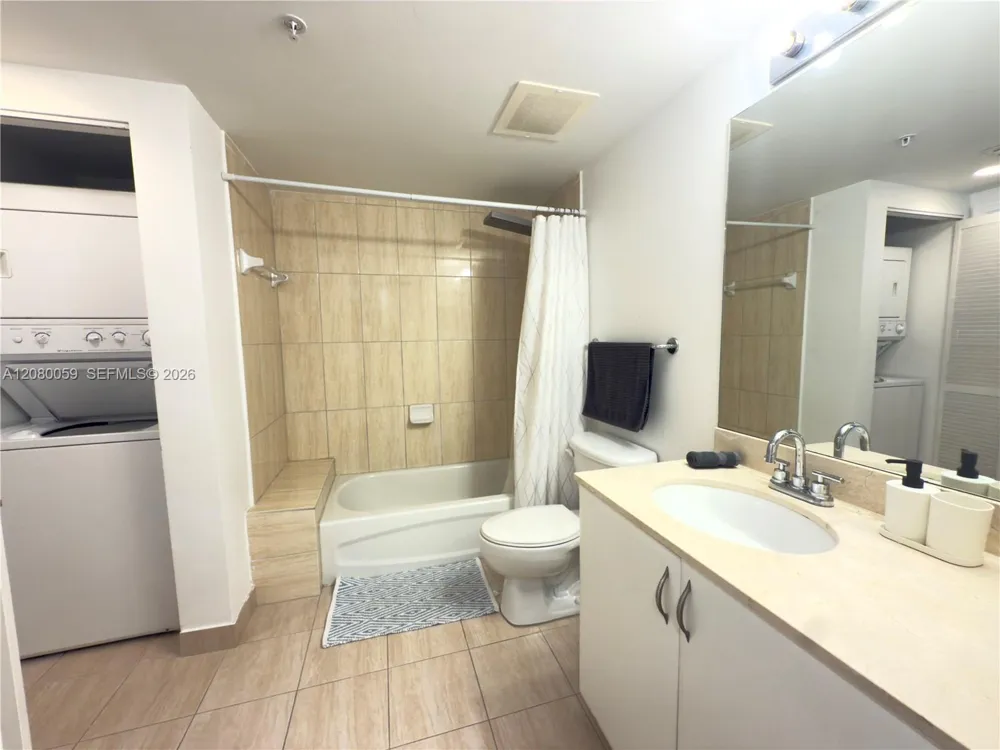 1750 Bayshore Dr #4305 Miami, FL 33132