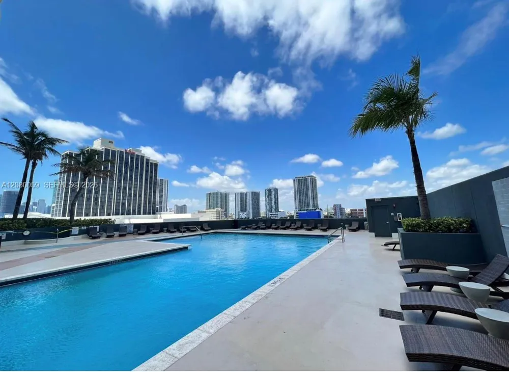 1750 Bayshore Dr #4305 Miami, FL 33132