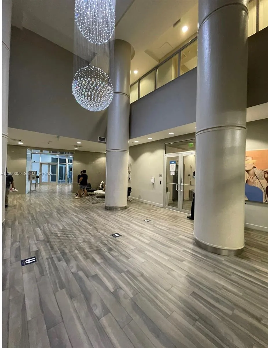 1750 Bayshore Dr #4305 Miami, FL 33132