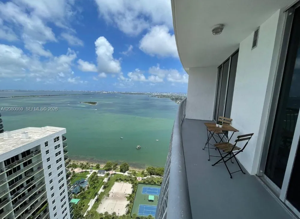 1750 Bayshore Dr #4305 Miami, FL 33132