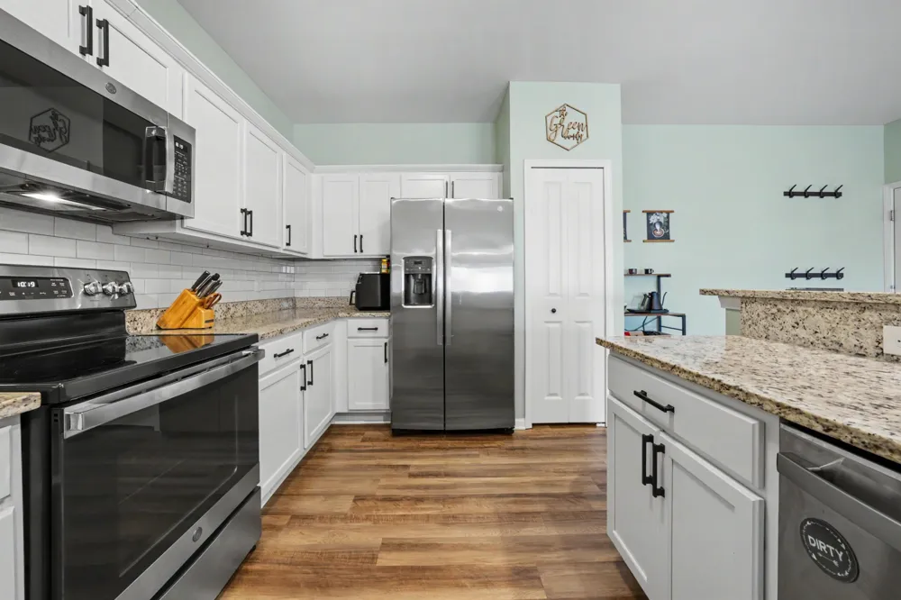 9836 Ridge Run Street Hartland Township, MI 48855