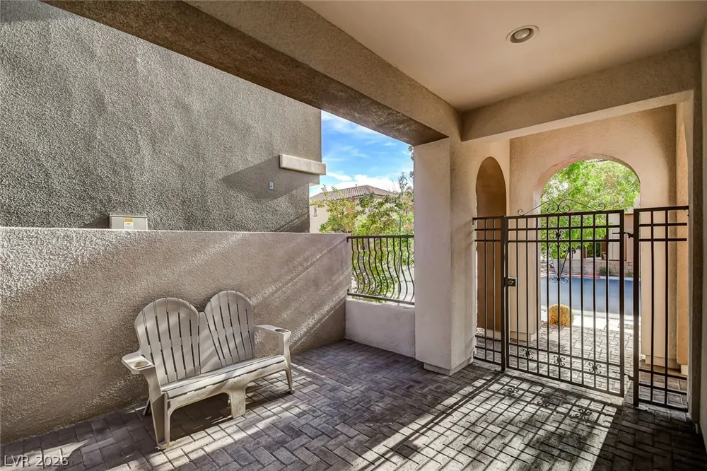1858 Morro Vista Drive Las Vegas, NV 89135
