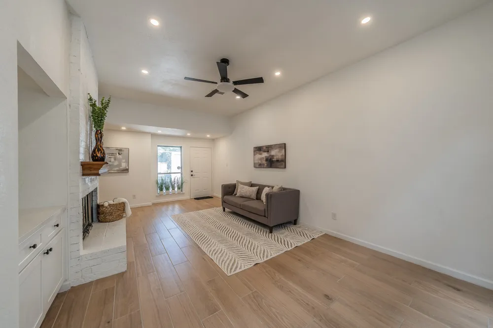 5945 Chimney Wood Circle Fort Worth, TX 76112
