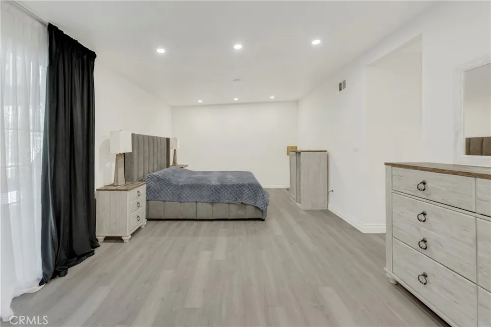 2290 Rohner Court Simi Valley, CA 93063