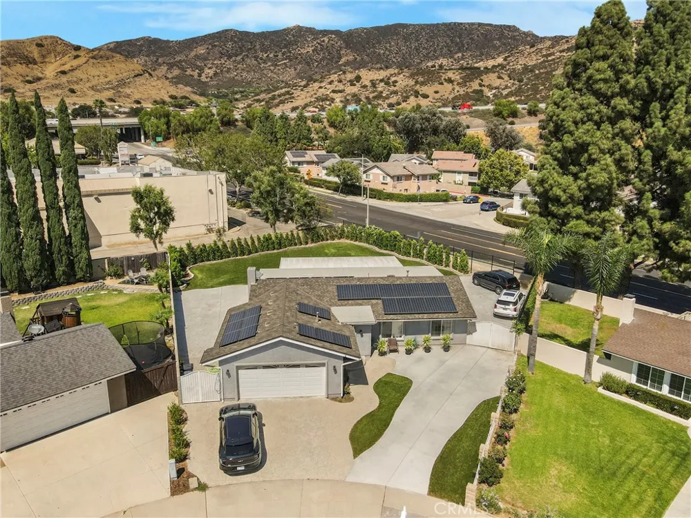 2290 Rohner Court Simi Valley, CA 93063