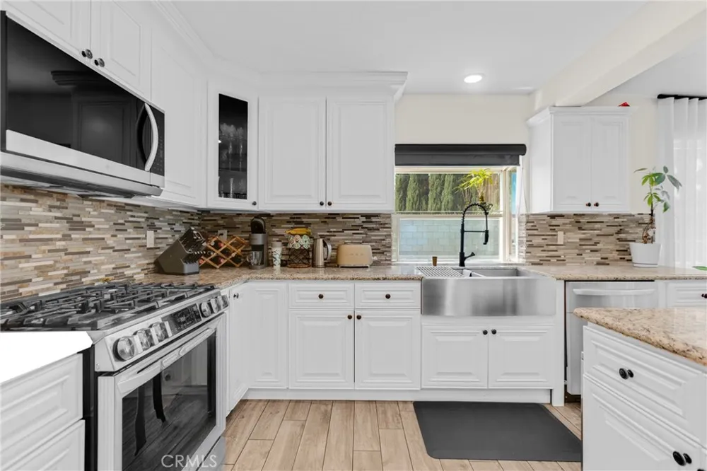 2290 Rohner Court Simi Valley, CA 93063