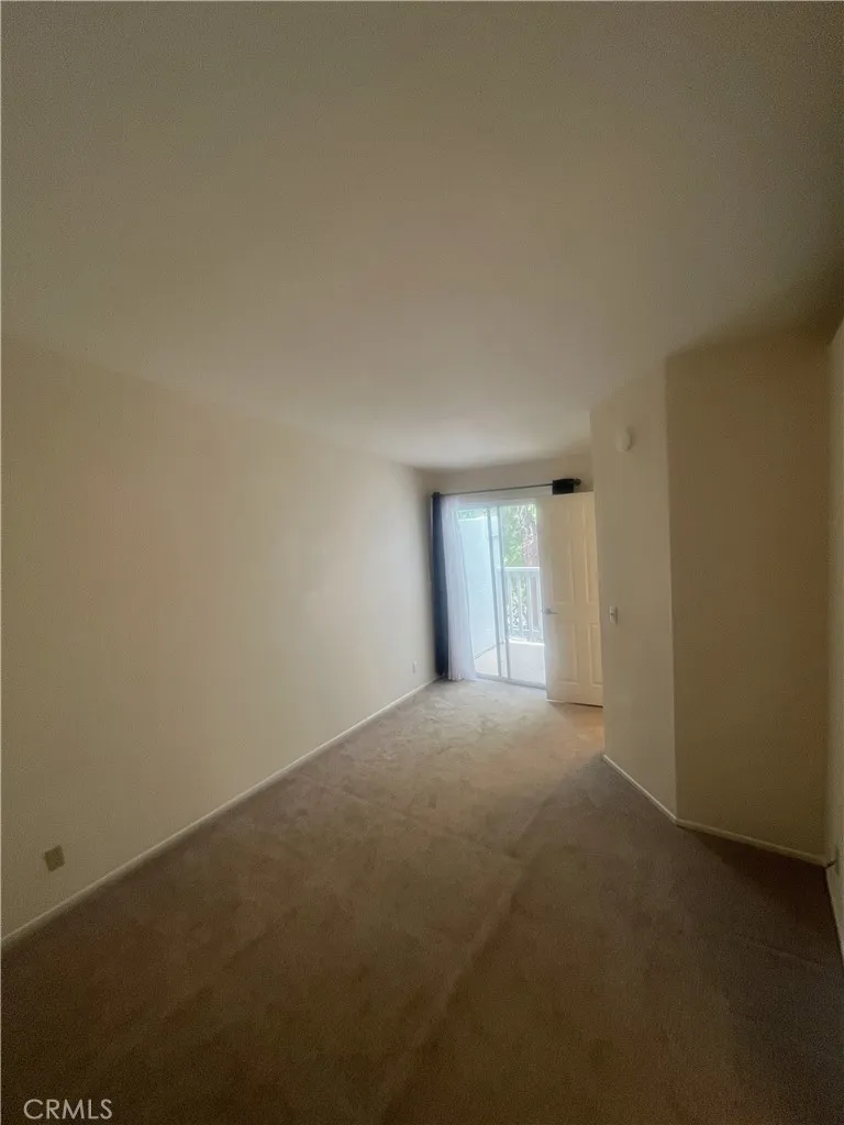 624 Indian Oak #106 Oak Park, CA 91377