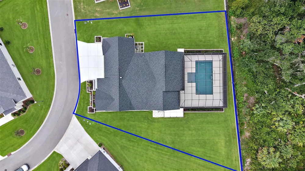 724 SHIVERS LOOP The Villages, FL 34762