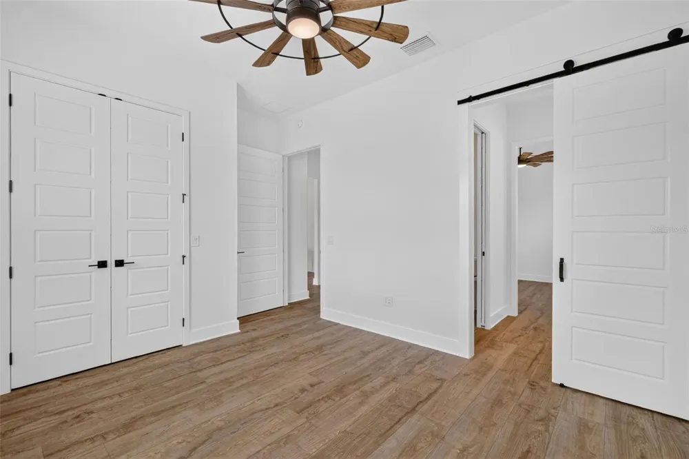 724 SHIVERS LOOP The Villages, FL 34762